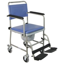 Chaise garde robe à roulettes
